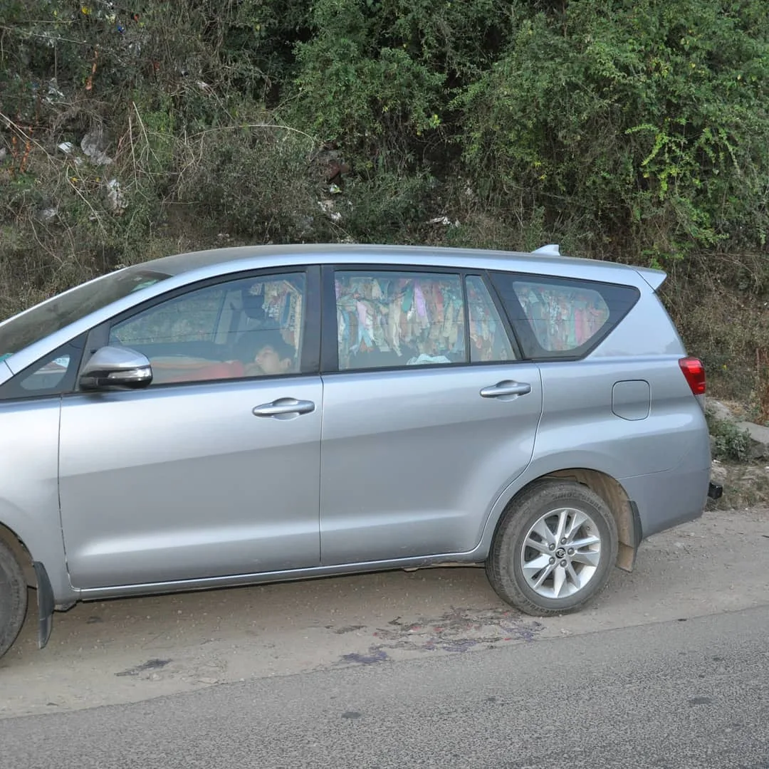 The ride quality of the #Innova #Crysta is pretty amazing. The steering wheel requires more force than a Hyundai Xcent. There isn’t any perceptible body roll. The 2.5L petrol engin