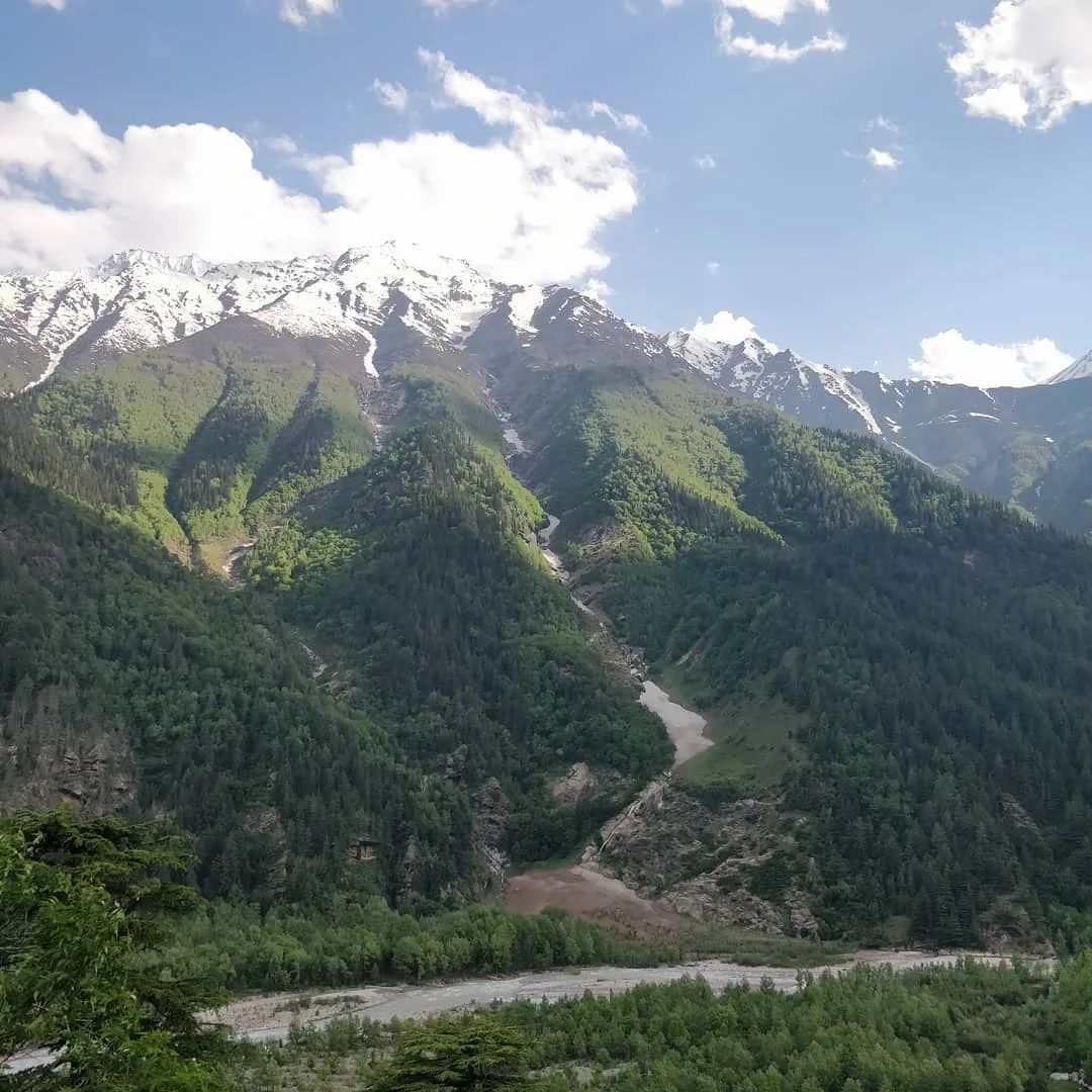 For #geography wonks. In this one pic you see #clouds, #snowcappedmountains, #glaciers, melting #snow and #moraine, a glacial #stream, and a #river