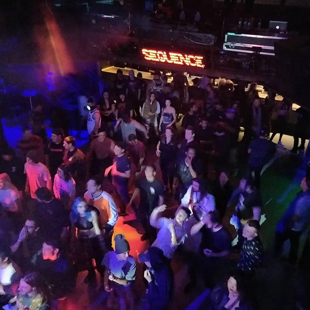 There's only one word to describe the #EDM scene in #SF. Lame. People will head bang to anything here. 
#Goa 🎸 🎶 🤘🏽