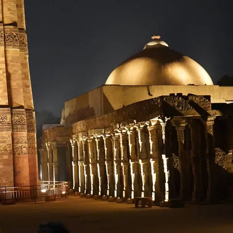 #incredibleindia #indiaclicks #indiatravelgram #monument #photography #photography #wanderlust #architecture #delhi #his
