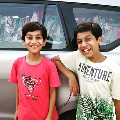 If we cross #Kasauli today, we can sleep in the van without air conditioning. That's another two hours of driving. And t