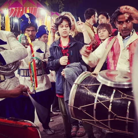 #Drumming with a vengeance

#varanasi #india #banaras #kashi #banarasi #travel #varanasidiaries #uttarpradesh #photograp