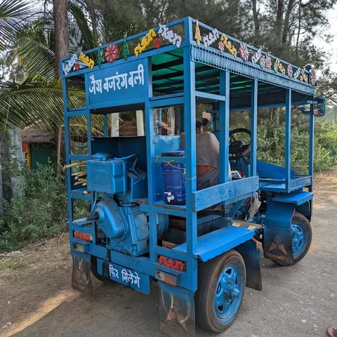 Absolutely fabulous custom vehicle made in Bhilwara, Rajasthan and operating in Karwar, Karnataka. It isn't a modificati