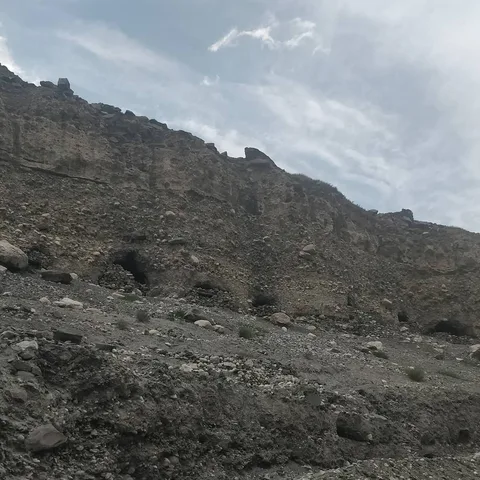 All kinds of rock reliefs. We captured maybe ten types. The area easily has over a hundred. This place is a geologist's 