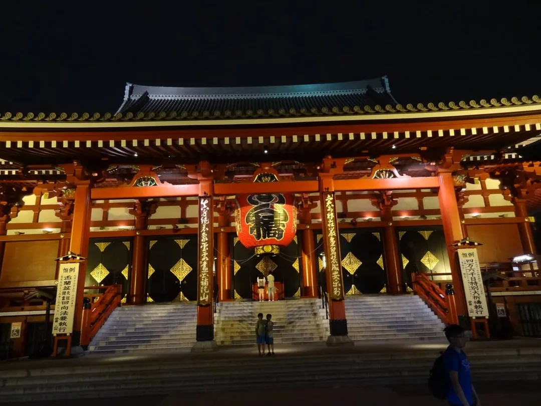 Tokyo really does come alive at night.