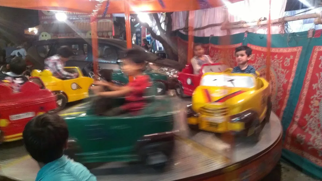 Holi mela