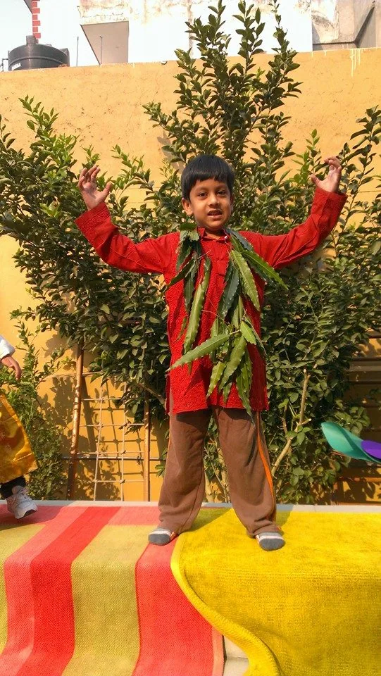 Quick change artist. Now he's a tree, now he's a Pandav