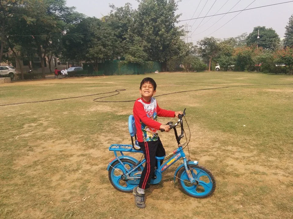 Nilay can now officially cycle. Der aaye durust aaye. He says I should put this on Facebook "where all the people in the