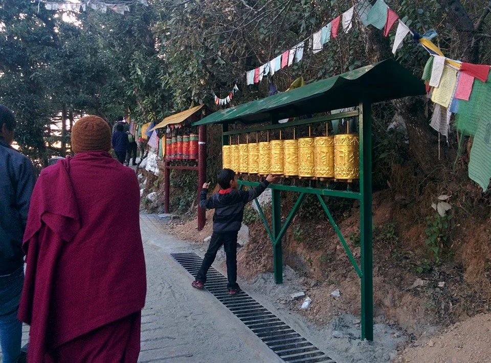 à¤¤à¥à¤°à¥à¤¥
