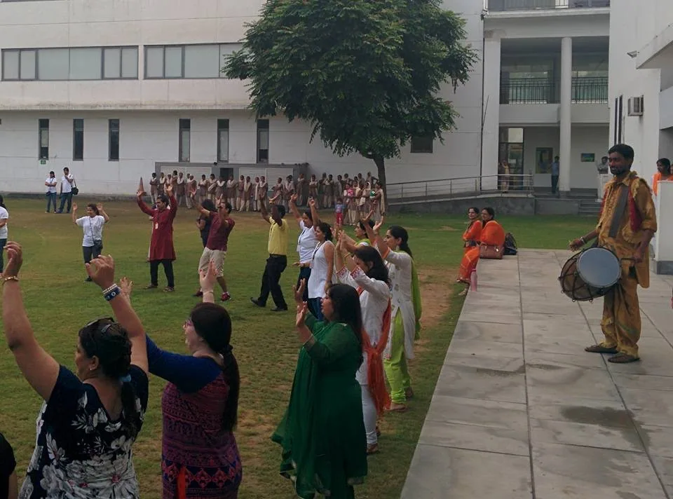 This explains our country perfectly. The privileged celebrate independence while the "help" wait at one side (look under