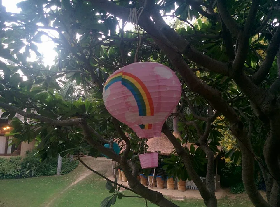 Zorba is in bloom. The Tattva festival is coming. 

Sometimes art is way too abstract for me to make any sense of it. Th