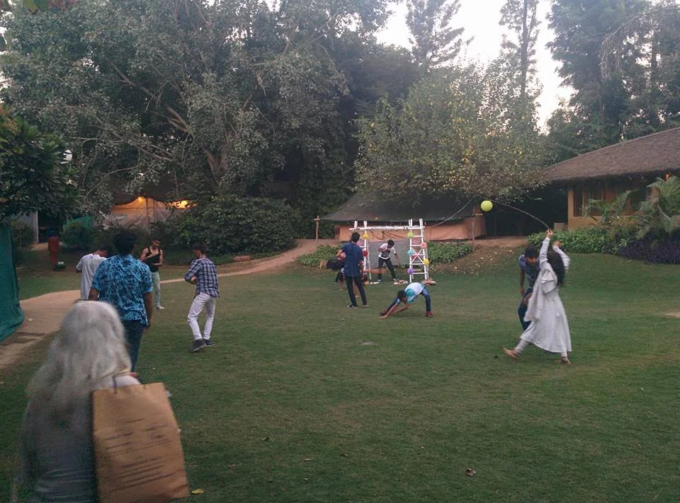 Zorba is in bloom. The Tattva festival is coming. 

Sometimes art is way too abstract for me to make any sense of it. Th