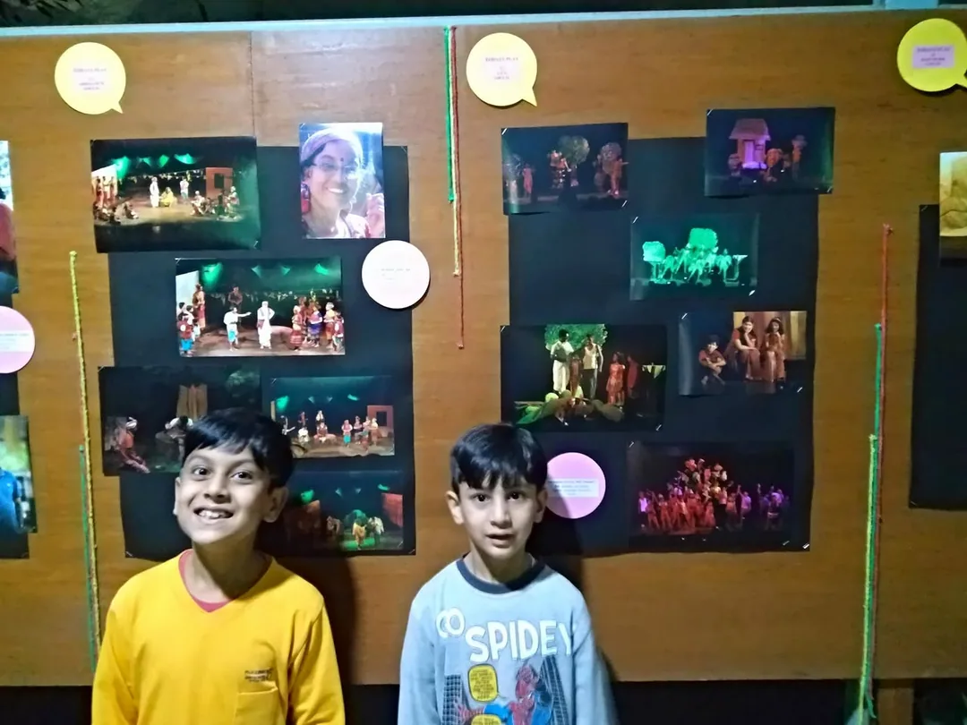 Today we watched two plays at Jashn-e-bachpan, NSD.

The first was a Malayalam play about the environment. The kids coul