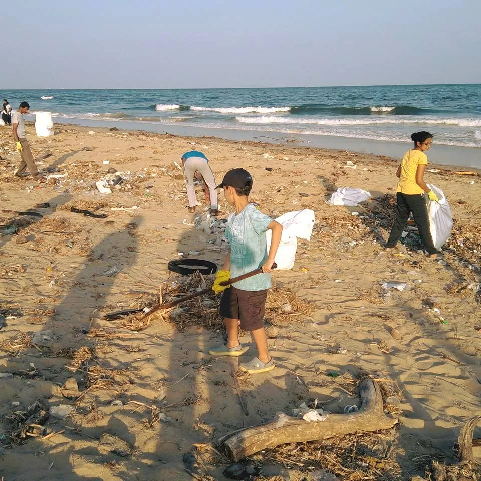 Our quick visit to the beach to help in cleanup. A big thanks to Nityanand for pointing us that way. It was good meeting
