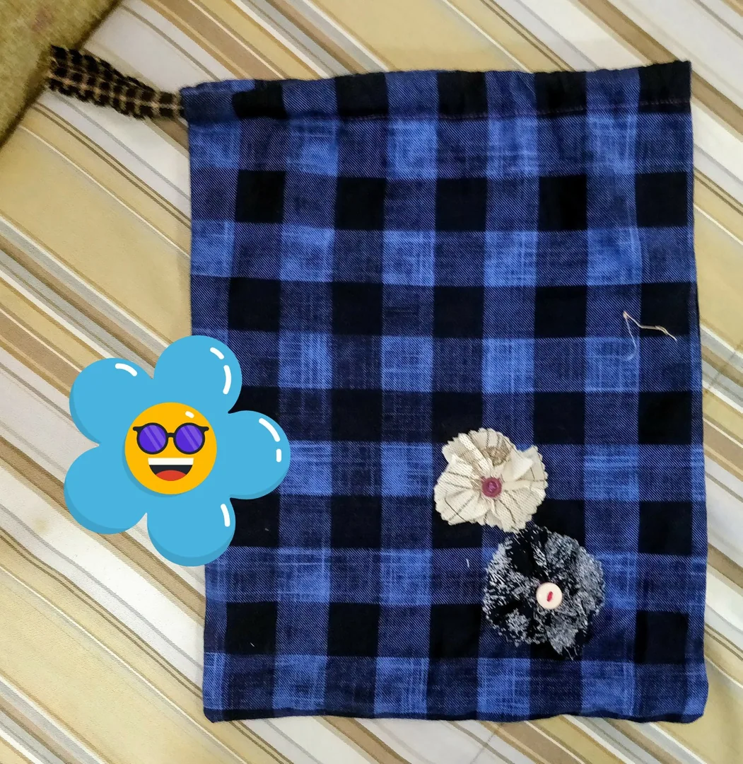 The kids got new buntings to decorate their room with, and they're super excited. Use Me sent the pretty things wrapped 