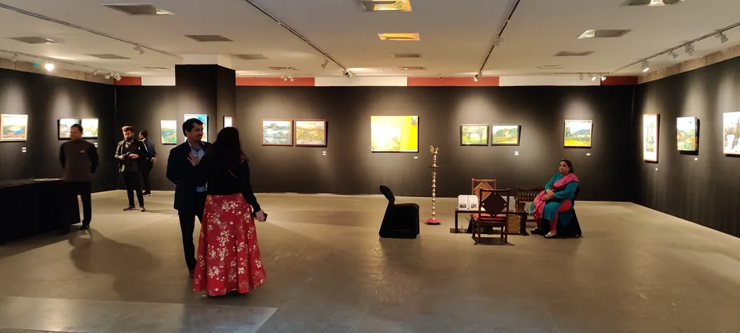 Mom's exhibition has begun. Looks exceptional. Thank you Jitendra Padam Jain and the Gallery Sree Arts team.

https://m.