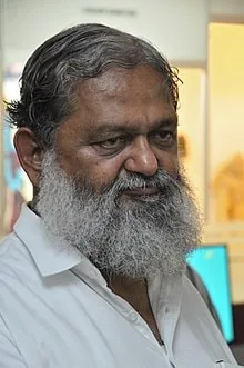This Anil Vij looks like a à¤¸à¤¸à¥à¤¤à¤¾ Rahul Ram