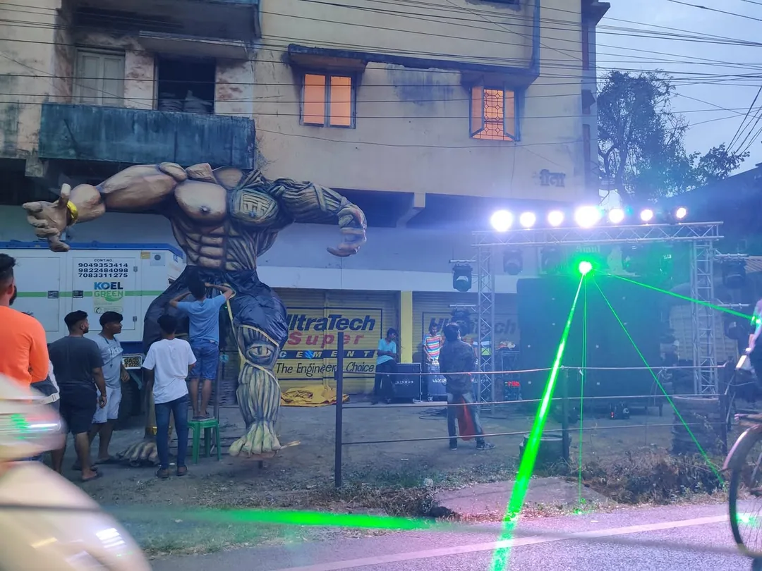 à¤à¥à¤µà¤¾ à¤à¥ à¤¹à¤° à¤¨à¥à¤à¥à¤à¤¡à¤¼ à¤ªà¤° à¤à¤ à¤¨à¤°à¤à¤¾à¤¸à¥à¤° à¤µà¤¿à¤°à¤¾à¤à¤®à¤¾à¤¨à¥¤ à¤à¤° 