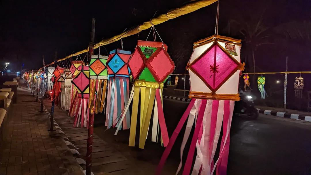 The 8th All Goa Akash Kandil competition is happening today at Parra. Do visit if you're in Goa. There are some fantasti