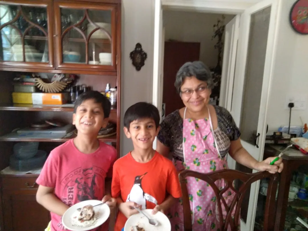 This is our Cake Face 

Tanya taught us how to make vegan tiramisu. We are loving it ð