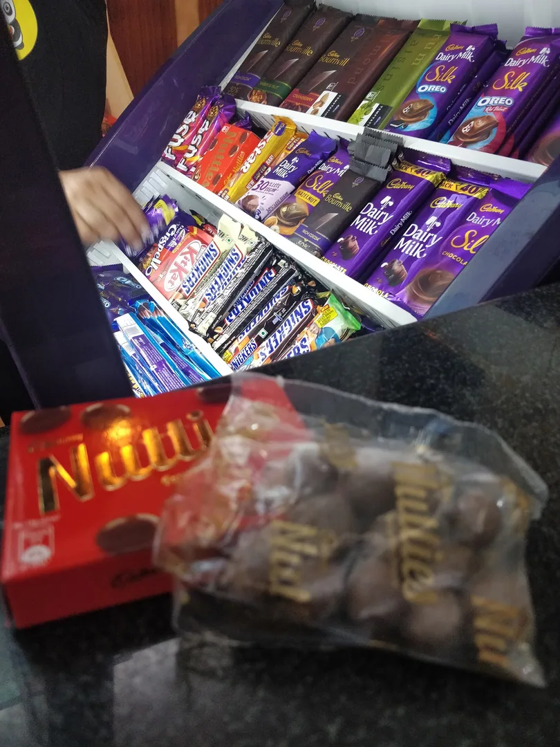 CafÃ© in my office block has a refrigerated treasure box of goodies. Including Nutties ð