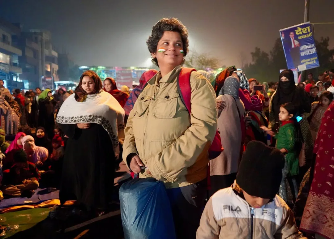 Here she is, adarsh liberal protester, in all her glory.

Observe sleeping bag in hand. Prepared for the night.