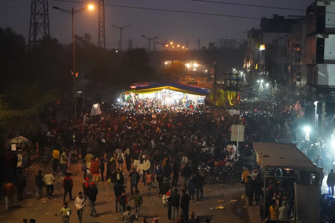 à¤¨à¥à¤à¥ à¤¸à¥ à¤à¤ªà¤° à¤à¤¾ à¤¨à¤à¤¼à¤¾à¤°à¤¾à¥¤ 

à¤à¤ªà¤° à¤¸à¥ à¤¨à¥à¤à¥ à¤à¤¾ à¤¨à¤à¤¼à¤¾à¤°à¤¾à¥¤ 