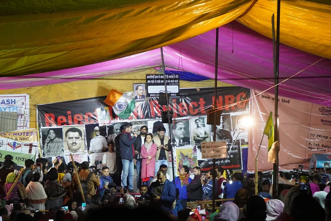 à¤à¥à¤¬ à¤à¤²à¤¾à¤à¤¾à¤° à¤à¤à¤à¥à¤ à¤¾ à¤¹à¥à¤à¥¤

à¤¬à¤¡à¤¼à¥ à¤à¤²à¤¾à¤à¤¾à¤° à¤®à¤à¤ à¤ªà¤°à¥¤ à¤à¥